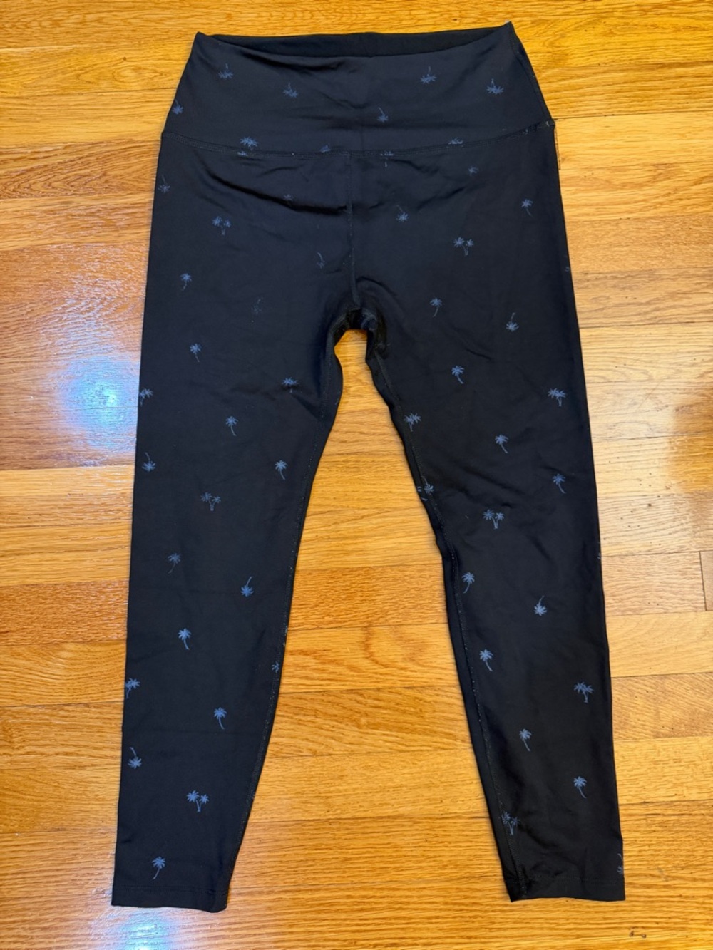 Beyond Yoga Black Palm Tree High Waisted Midi Leggings - Size Large